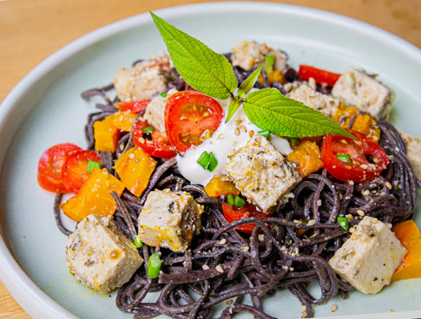 "Veta", Tofu-Antipasti mit Oliven