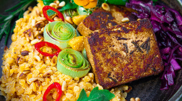 Pfeffer-Rosmarin-Tofu auf Linsen
