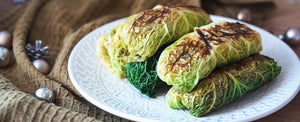 Senf Tofu in Wirsing-Rouladen